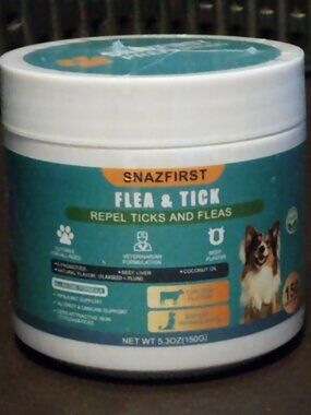 Flea and Tick Probiotic Hip & Joint Supplement 150 Soft Chews for Dogs